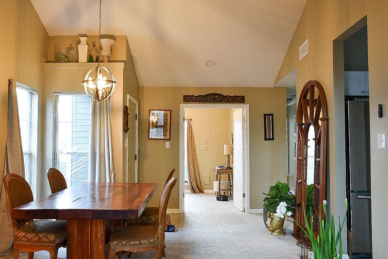 Shared dining room