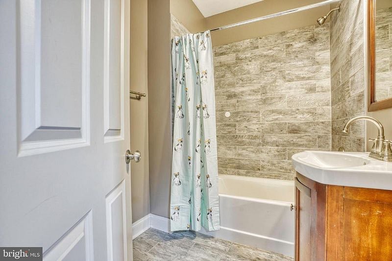 Furnished Finder property 346616_1 photo 9