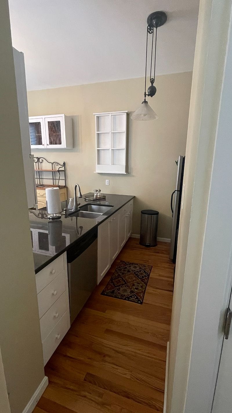 Furnished Finder property 346680_1 photo 10