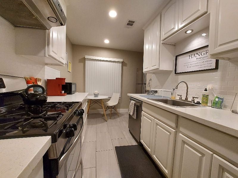 Furnished Finder property 346687_1 photo 13