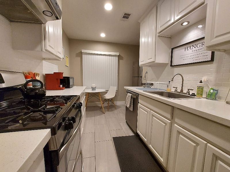Furnished Finder property 346687_1 photo 14