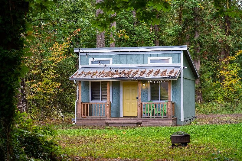 Tropical Oasis Cabin