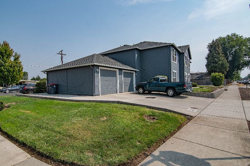 Furnished Finder property 346950_1 photo 12