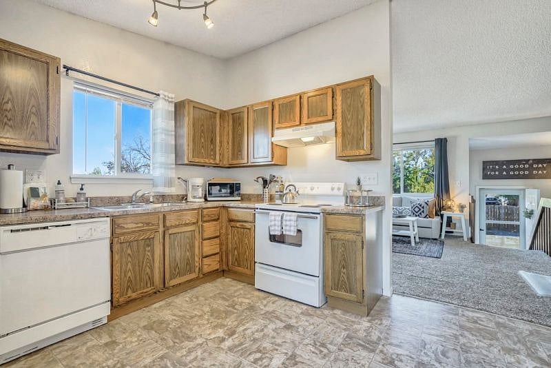 Furnished Finder property 346968_1 photo 23