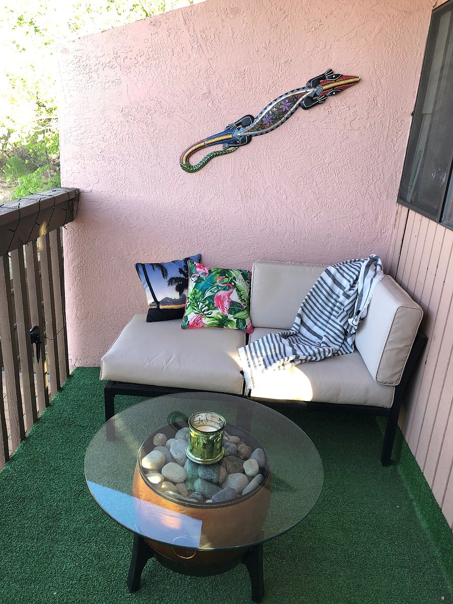Balcony lounger