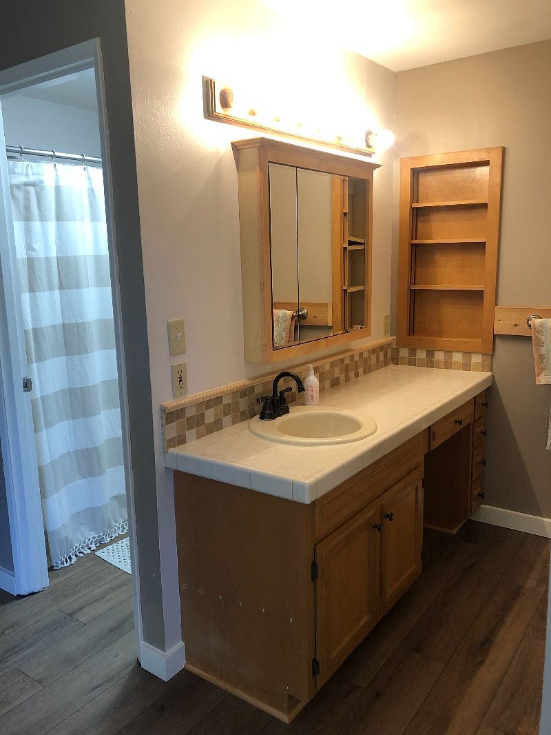 Furnished Finder property 347102_1 photo 7