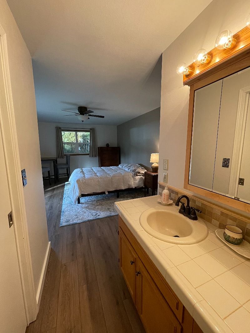Furnished Finder property 347102_1 photo 9