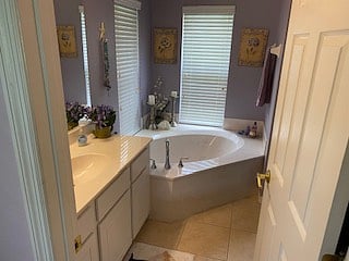 Master Bath soaking tub.