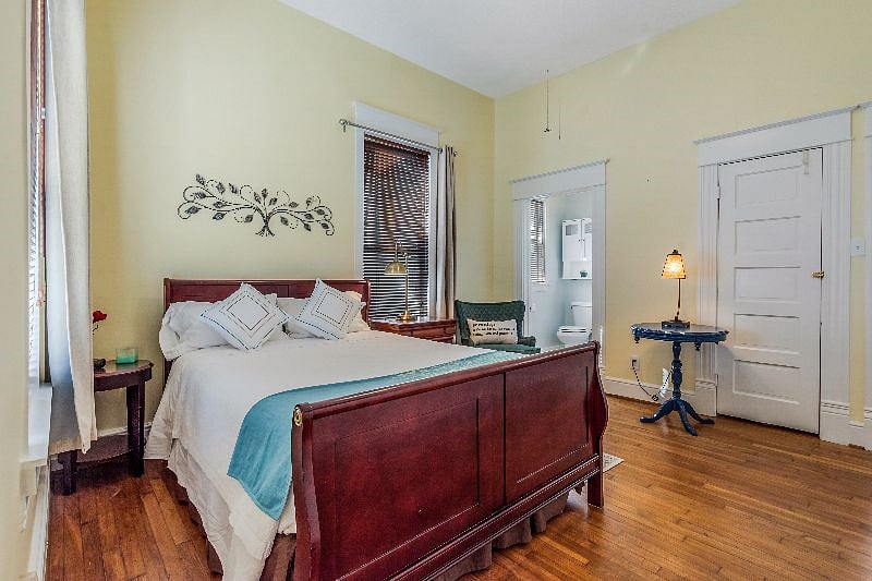 Furnished Finder property 347193_1 photo 11