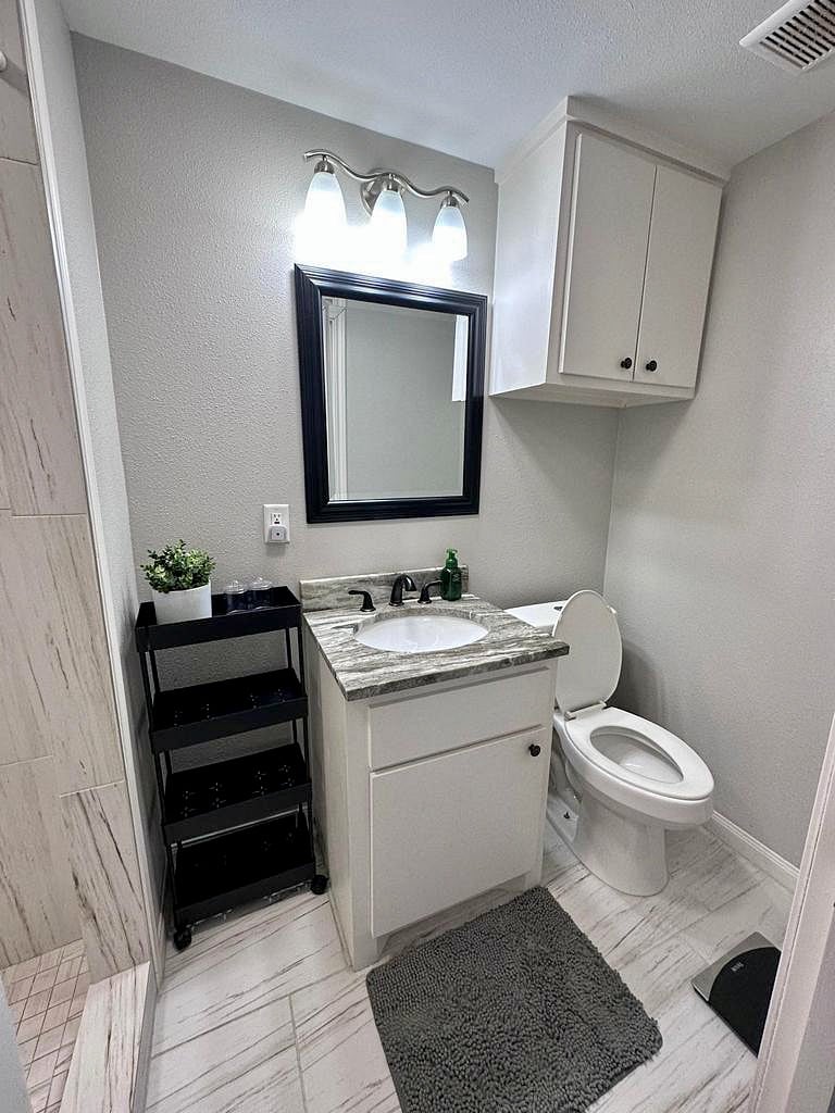 Furnished Finder property 347193_4 photo 8