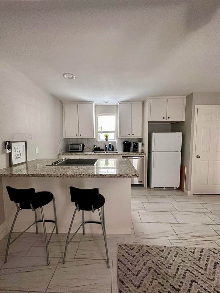 Furnished Finder property 347193_4 photo 3