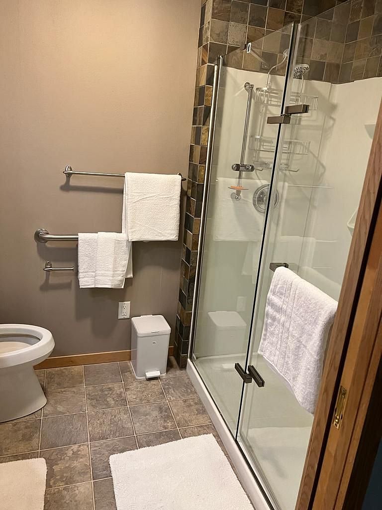 Furnished Finder property 347459_1 photo 8