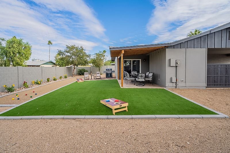 Grill and Cornhole game