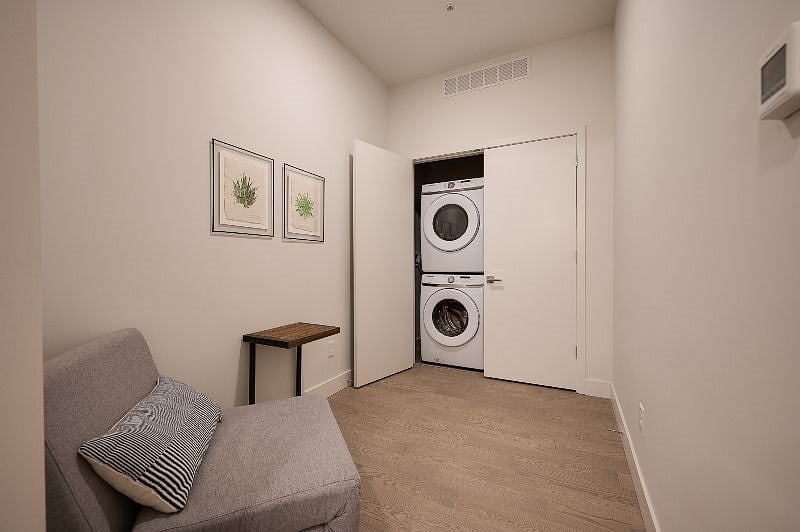 Furnished Finder property 347548_1 photo 17