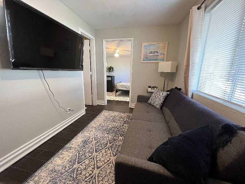 Furnished Finder property 347562_1 photo 9