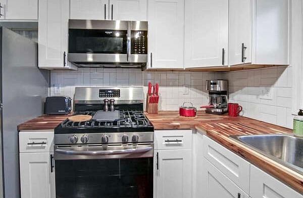 Furnished Finder property 347581_1 photo 3