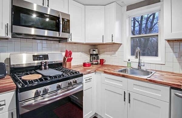 Furnished Finder property 347581_1 photo 4