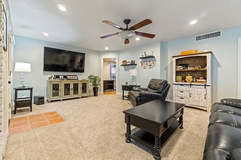 Furnished Finder property 347651_1 photo 8