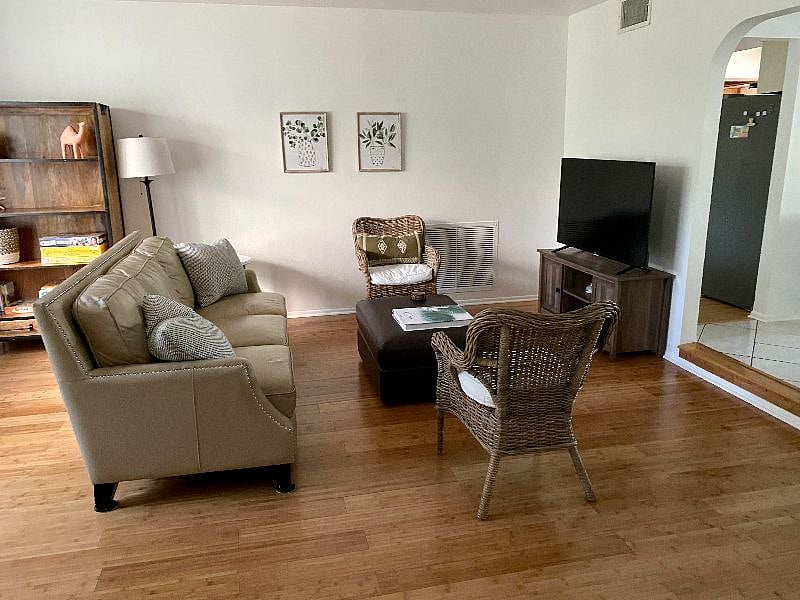Furnished Finder property 347680_1 photo 7