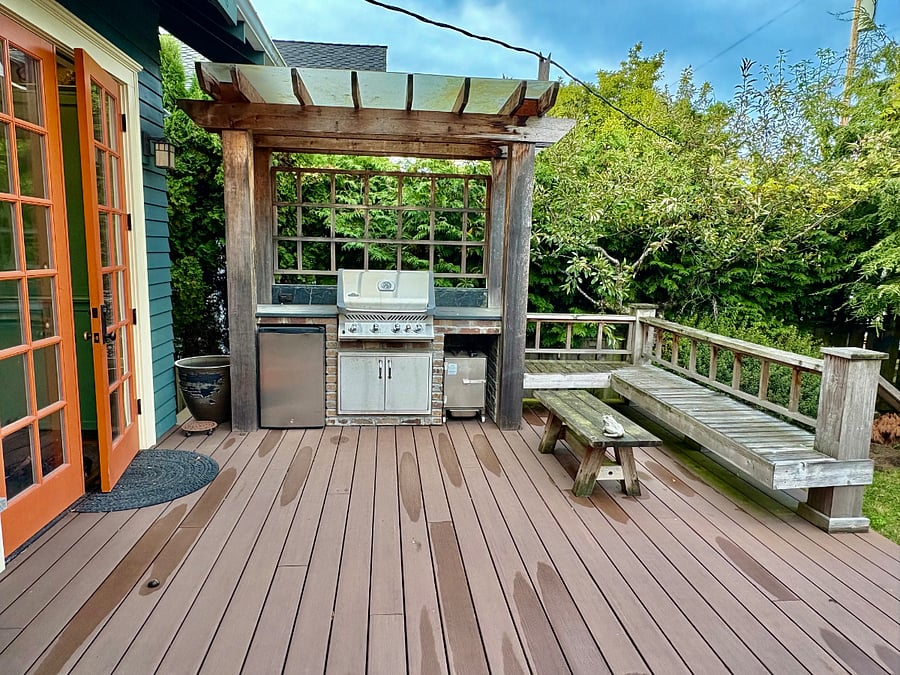 Off kitchen, gas grill area