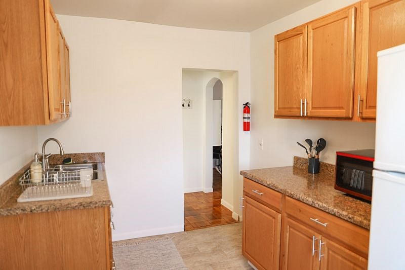 Furnished Finder property 347865_1 photo 14