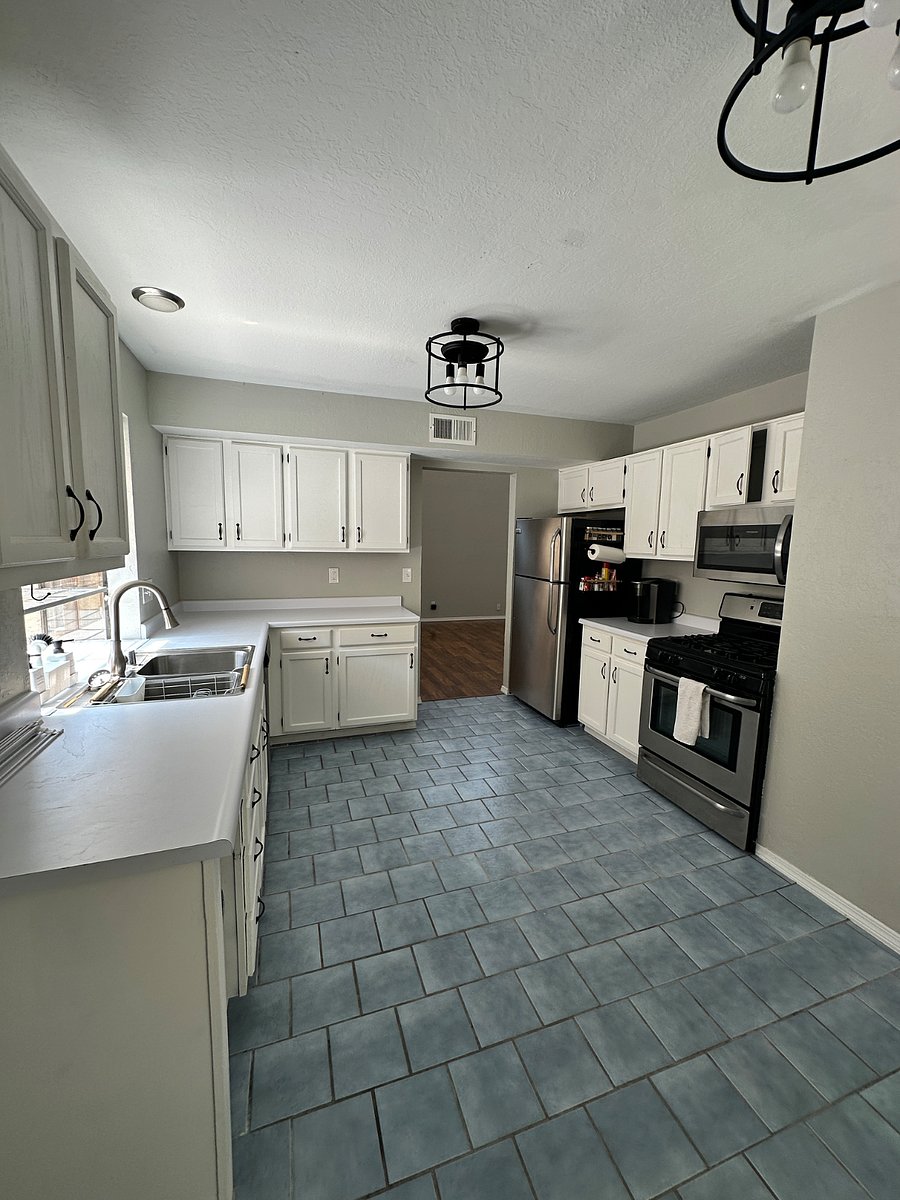 Furnished Finder property 347929_1 photo 6