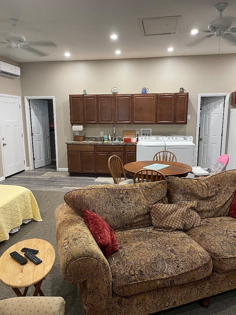 Furnished Finder property 347992_4 photo 6