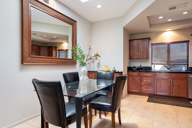 Furnished Finder property 348093_1 photo 10