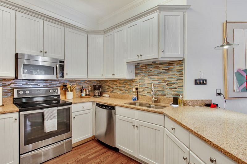 Furnished Finder property 348134_1 photo 13