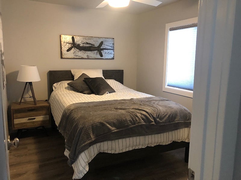 Bedroom 1- Queen