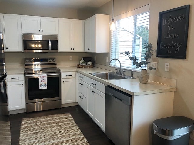 Furnished Finder property 348184_1 photo 1