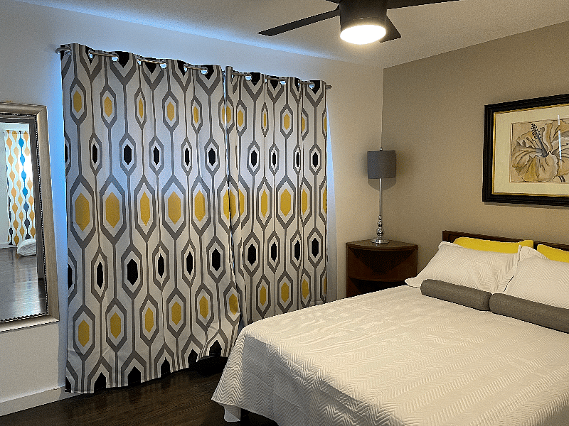 Master Bedroom (Queen)