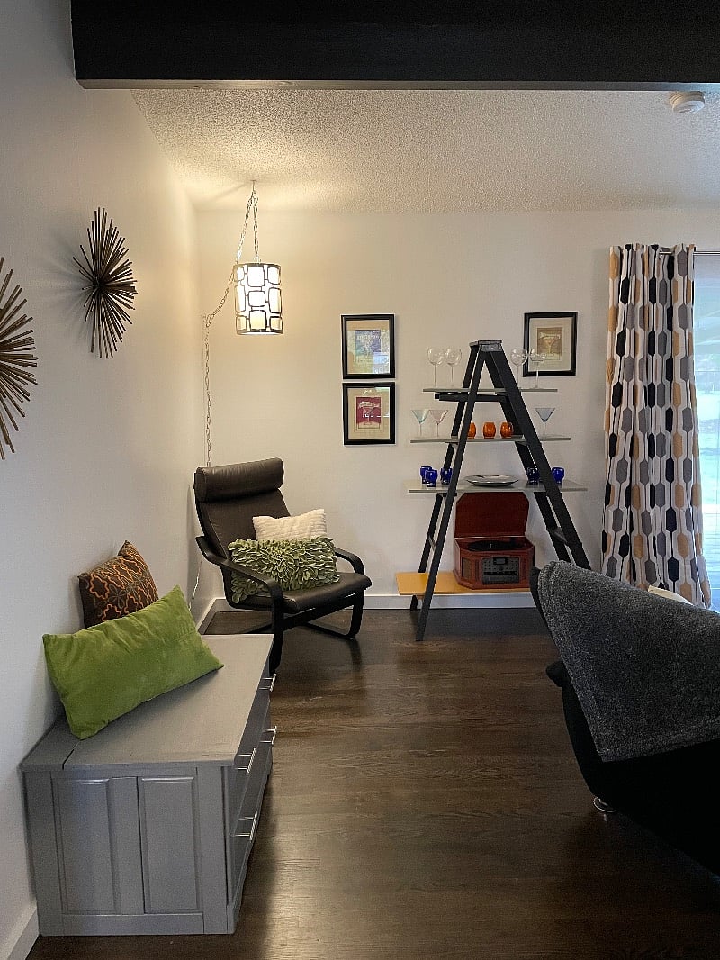 Living room area special touches