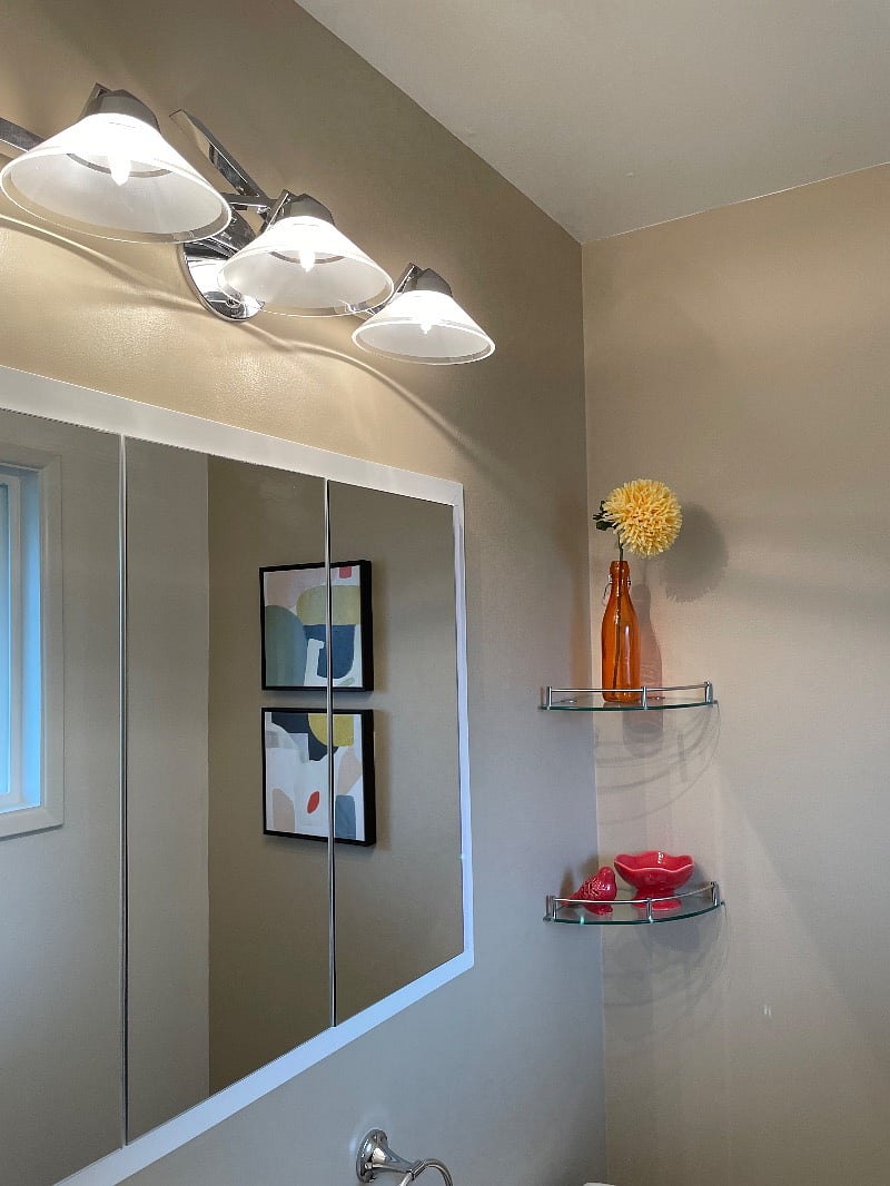 Master Bedroom Bathroom