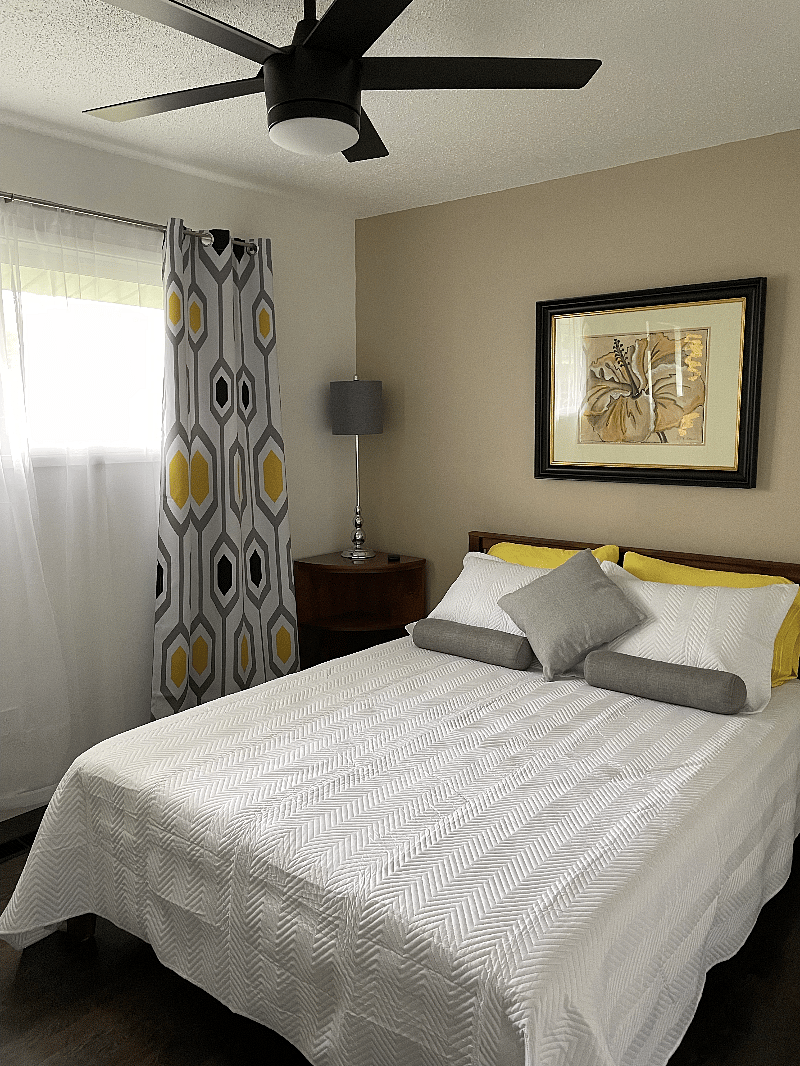 Master Bedroom (Queen)