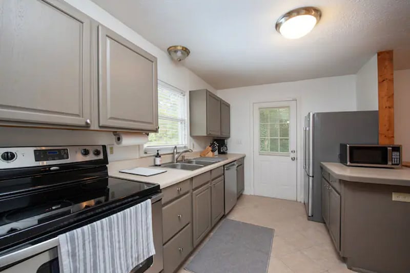 Furnished Finder property 348512_1 photo 11