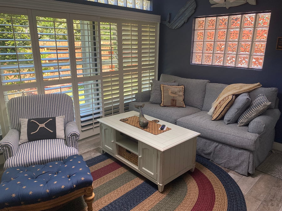 Queen fold out sofa