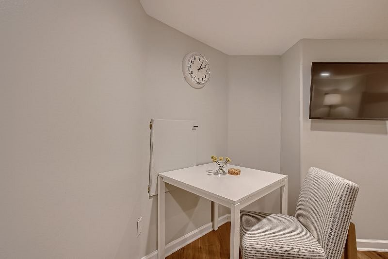 Furnished Finder property 348792_3 photo 6