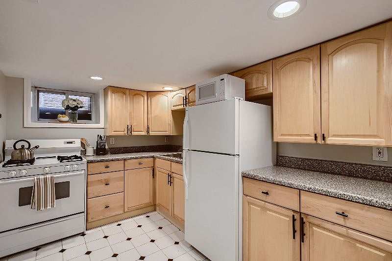 Furnished Finder property 348792_3 photo 10