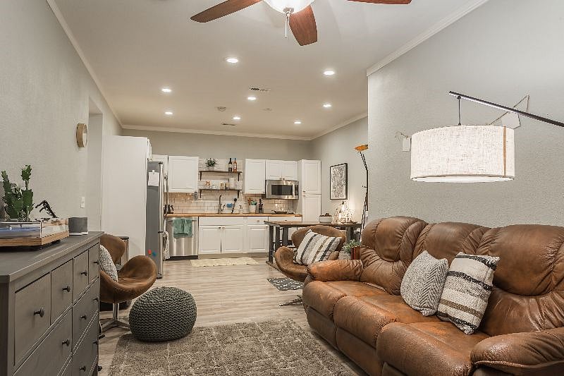 Furnished Finder property 348855_1 photo 16