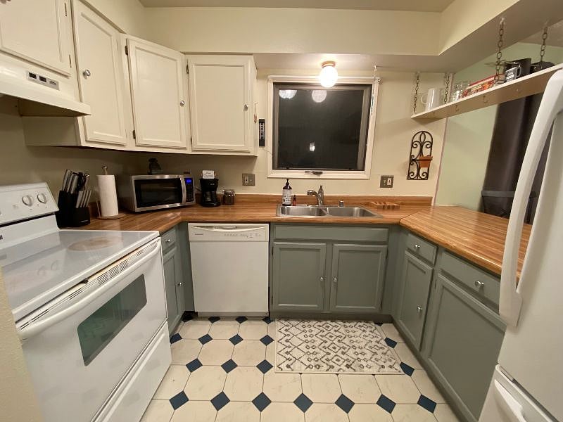 Furnished Finder property 348876_1 photo 6