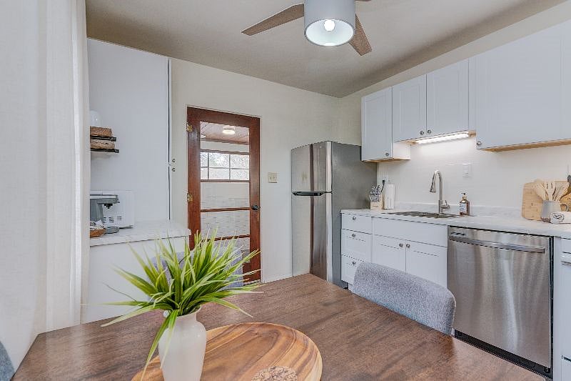 Furnished Finder property 348898_1 photo 11