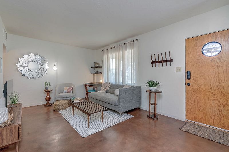 Furnished Finder property 348898_1 photo 18
