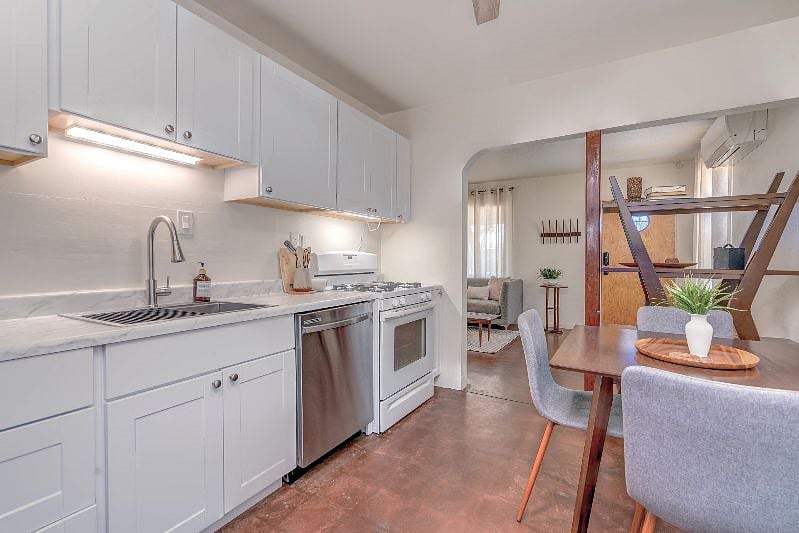 Furnished Finder property 348898_1 photo 12