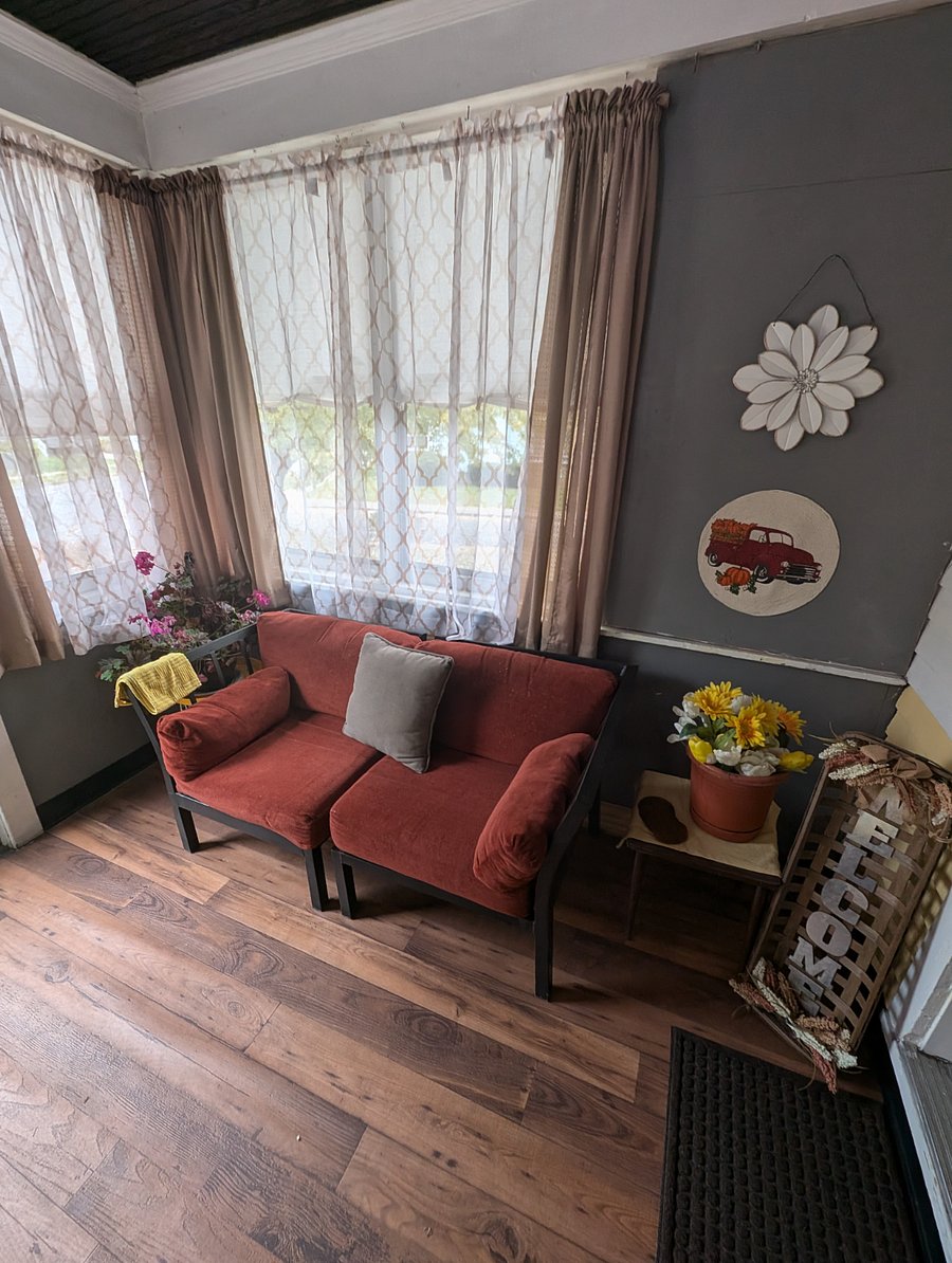 Furnished Finder property 348905_1 photo 2