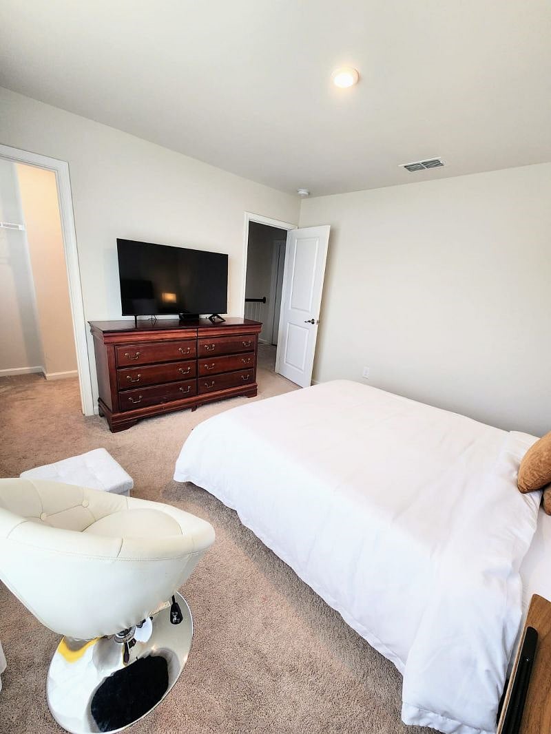 Furnished Finder property 349061_1 photo 26