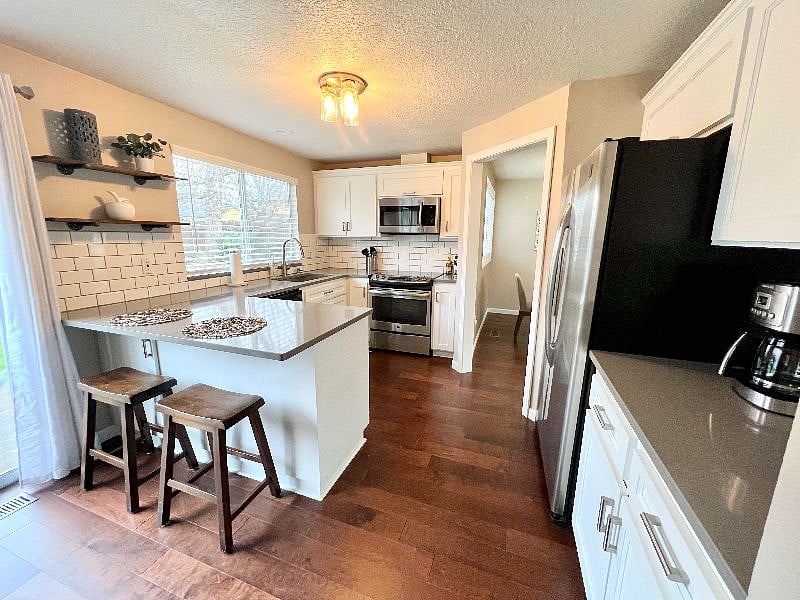Furnished Finder property 349136_1 photo 3