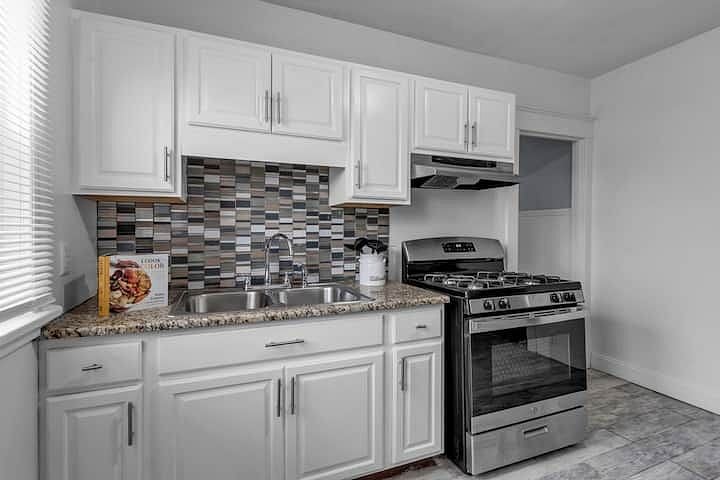 Newly Renovated Kitchen