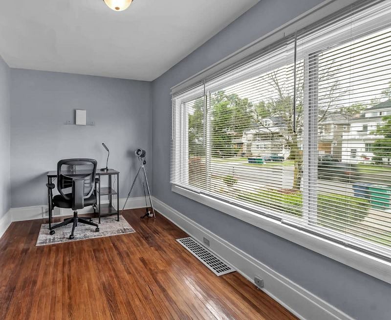 Front Office Area (wi-fi Included)