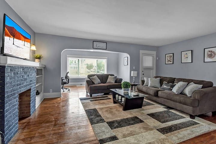 Spacious Living Room